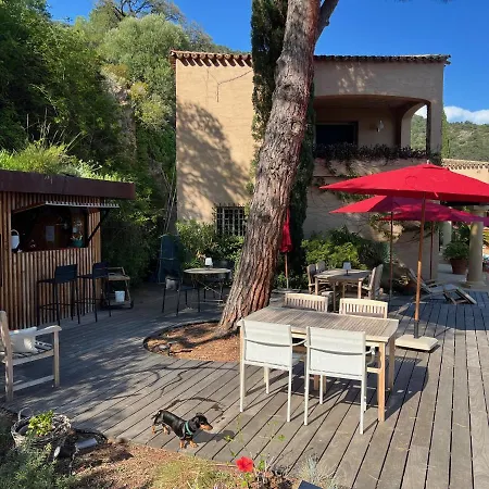 Oda ve Kahvaltı Thalassa Art' Le Lavandou