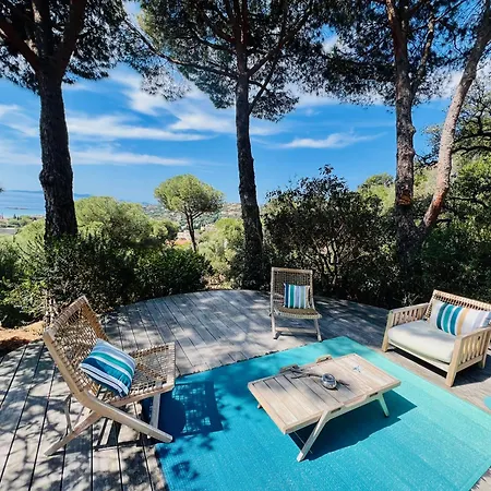 Oda ve Kahvaltı Thalassa Art' 4*