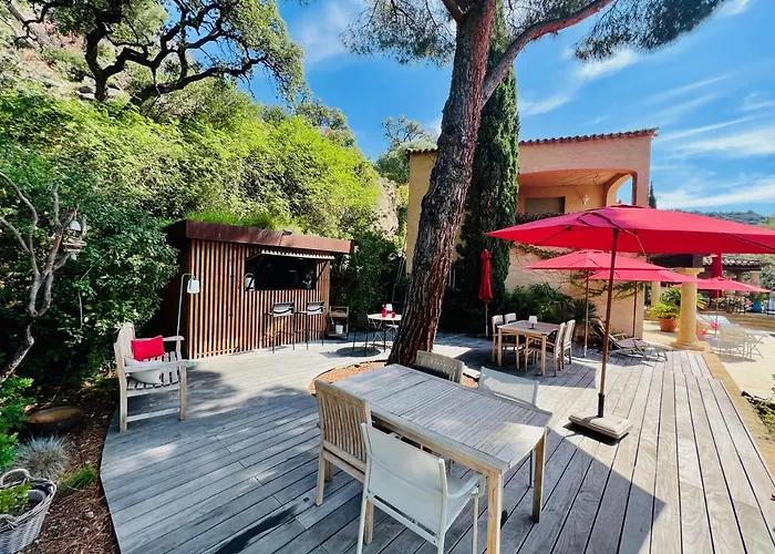 Thalassa Art' Oda ve Kahvaltı 4*