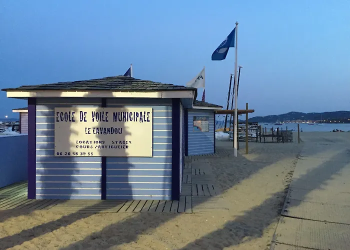 Thalassa Art' Oda ve Kahvaltı Le Lavandou