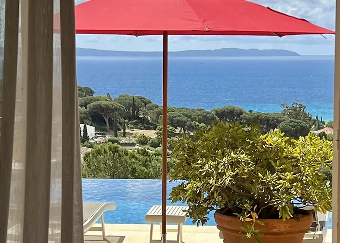 Oda ve Kahvaltı Thalassa Art' 4*